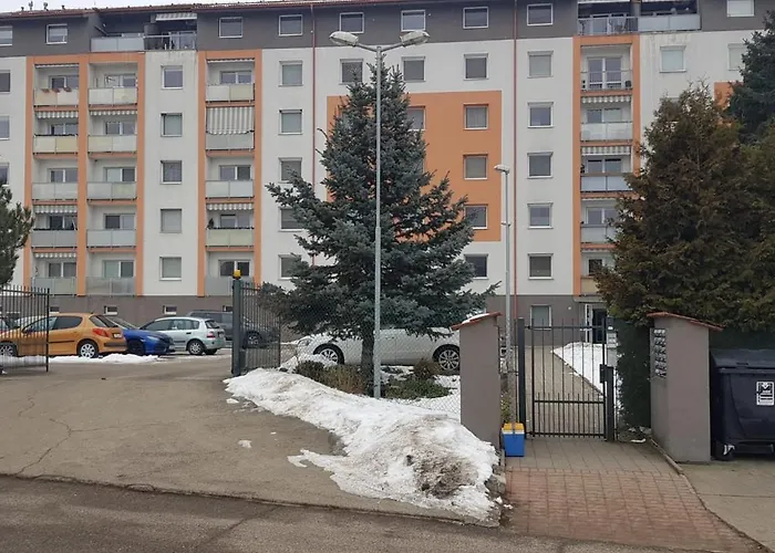 Apartman Zvolen Апартаменты